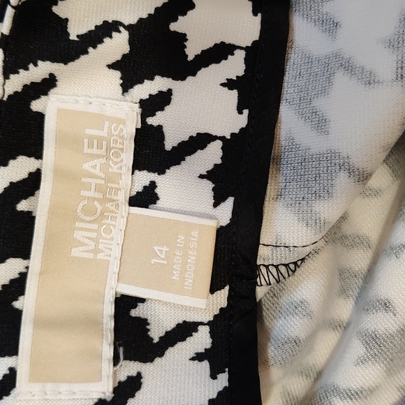 Michael Kors Skirt - Picture 3 of 4